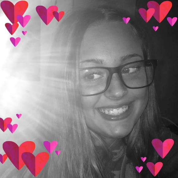 Meet your Posher, Leah - Picture 1 of 1